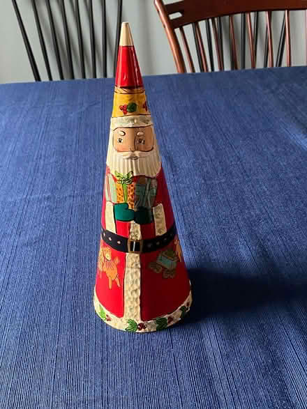 Photo of free Nesting Santas (East side of Columbia) #2