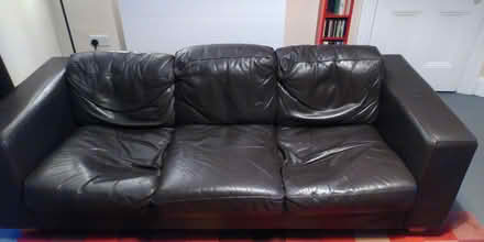 Photo of free 3 seater sofa (a bit broken) (Wavertree L15) #2