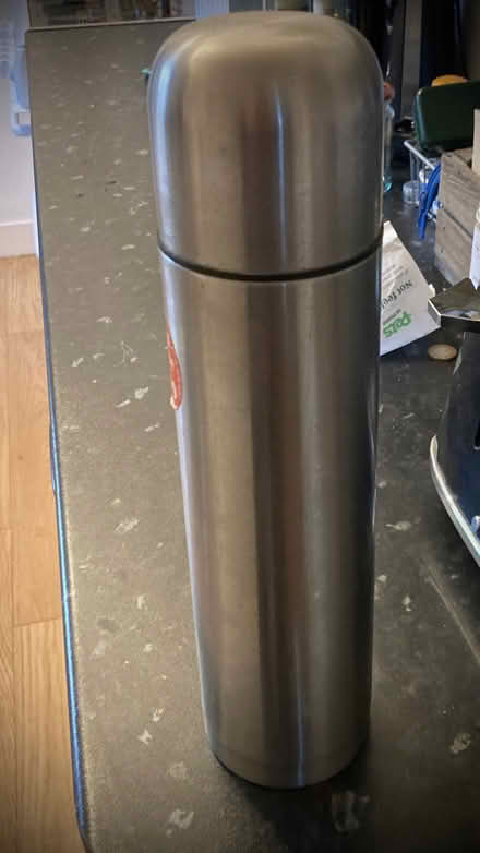 Photo of free Standard thermos flask (British Geological Survey NG12) #1