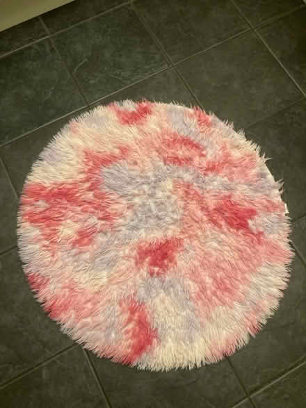 Photo of free Pink rug (Great Horkesley CO6) #1