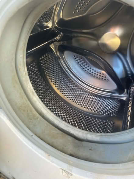 Photo of free Old washing machine - needs seal (Hereford HR4) #2