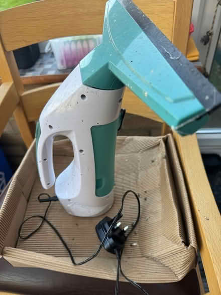 Photo of free Window Cleaner Machine. Rechargeable (Conniburrow MK14) #1