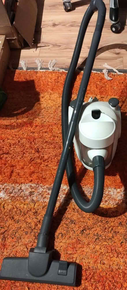 Photo of free Vacuum cleaner (Teddington TW11) #1