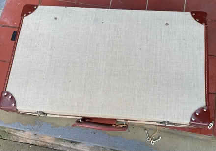 Photo of free suitcase (Croydon. CR2 9) #2