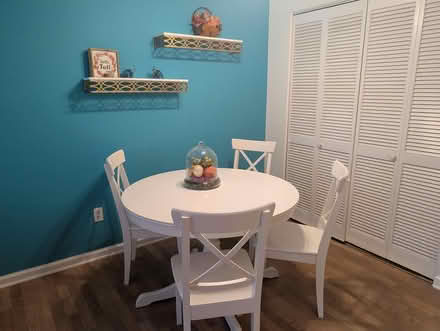 Photo of free Extendable Table and 4 Chairs (Bedminster, NJ) #1