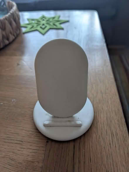 Photo of free Google Pixel Stand (AL10) #1