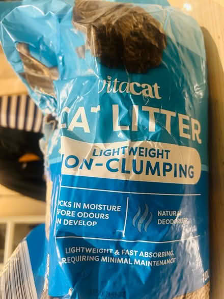 Photo of free Cat litter 10litres (Thornton Heath CR4) #1