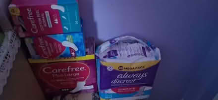 Photo of free sanitary towels not used mixture various one and names (Wigmore LU2) #1