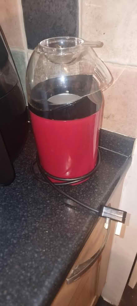 Photo of free Electric popcorn maker (CR7) #1