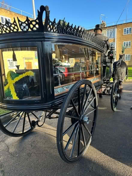 Photo of free 2 & 3 Seater Black Leather (East Croydon CR0) #2