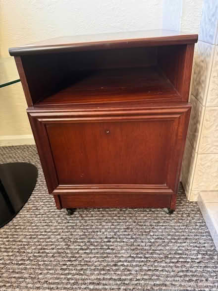Photo of free Dining table and chairs, bed side cabinets (BT16) #2