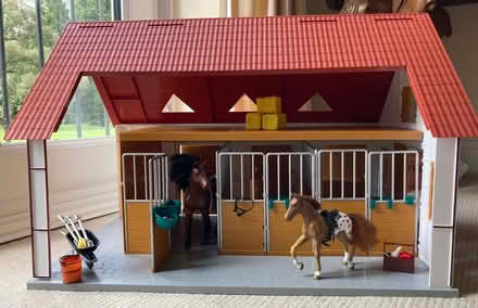 Photo of free Gee Gee Friends Stable toy set (Warnham) #2