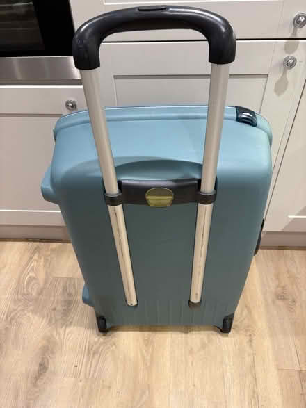 Photo of free Large Samsonite Suitcase (Caton LA2) #4