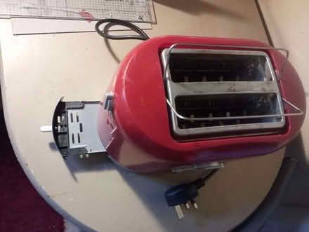 Photo of free Red toaster (IP4) #2