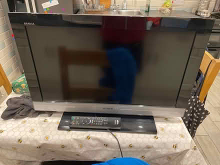 Photo of free Sony Bravia Flat screen TV (Bilton HG1) #1