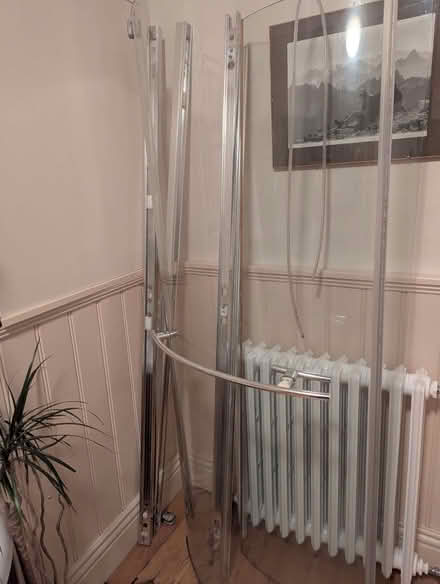 Photo of free Shower cubicle and tray - Kudos (Two Dales DE4) #3