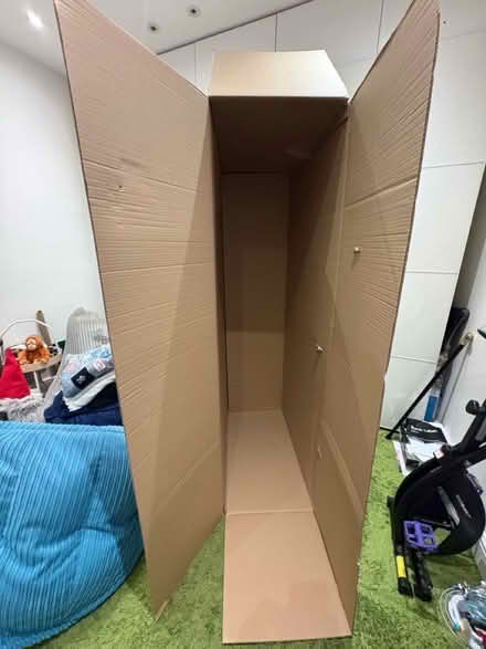 Photo of free Huge box (West Wickham, BR4) #2
