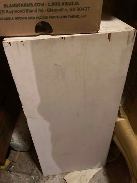 Photo of free Wooden box or small shelf (Foothill Boulevard Cupertino) #2