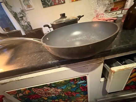 Photo of free Very heavy large wok (Gipton LS8) #2