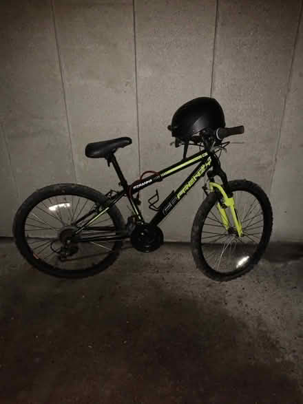 Photo of free Bicycle and helmet (Guildford GU1 2NQ) #1