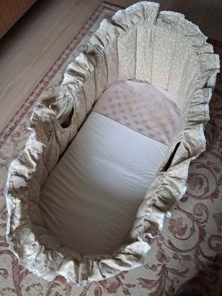 Photo of free Lloyd Loom crib (Cogges OX28) #2