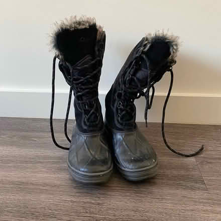 Photo of free Snow and hiking boots (women 5.5) (Bethesda, MD) #1