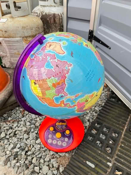 Photo of free Globe (Oradell) #1