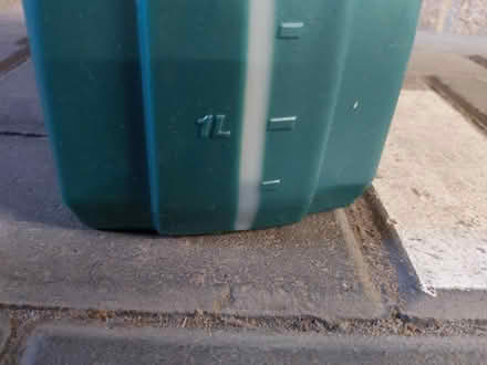 Photo of free 0.5L leftover Castrol oil (IP2) #3