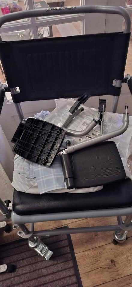 Photo of free Comode (West End LA3) #1