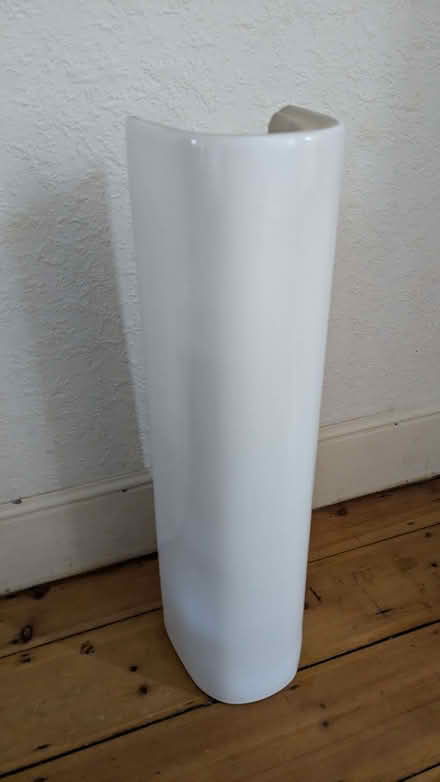 Photo of free Basin pedestal for bathroom sink, excellent condition (Mousehold NR3) #3