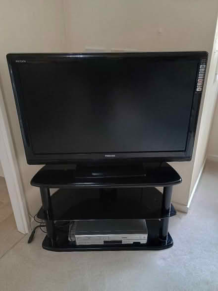 Photo of free Toshiba TV approx 32 inch (Maidstone ME14) #3