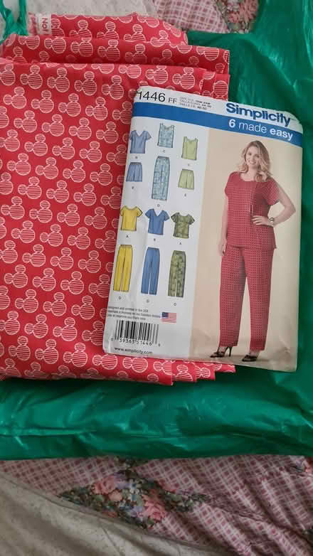 Photo of free Scrubs (IP10 0DY) #1