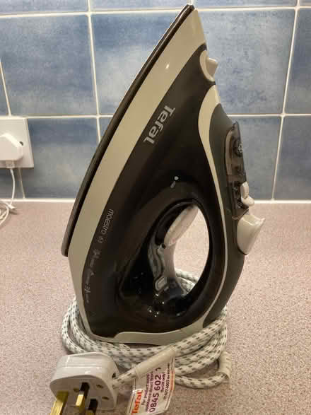 Photo of free Tefal steam iron and manual (Lamorbey DA15) #1