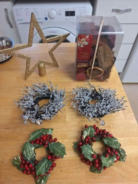 Photo of free Random Christmas decorations (Forestgreen) #1