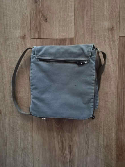 Photo of free Large messenger bag, please read fully (Emerson Valley MK4) #3
