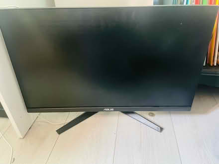 Photo of free Gaming monitor (SW1V Pimlico) #1