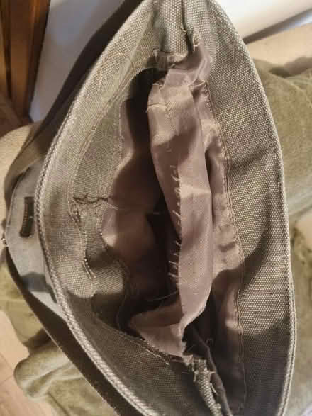 Photo of free Large messenger bag, please read fully (Emerson Valley MK4) #4