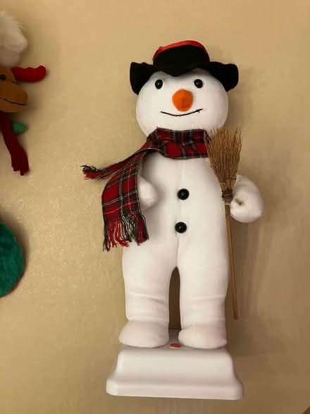 Photo of free Singing snowman (Madeley TF7) #1