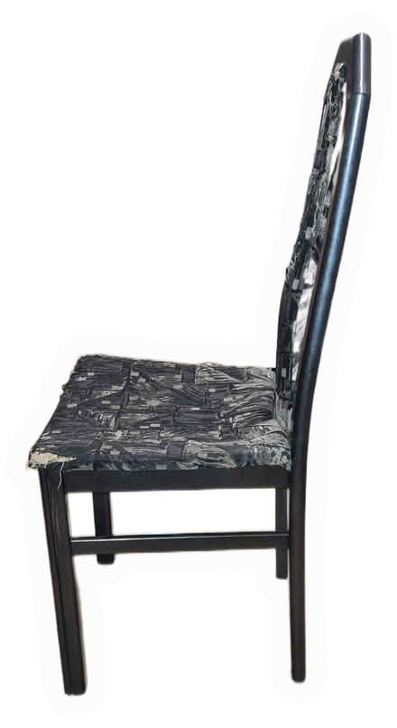 Photo of free 4 chairs (Wd18) #2