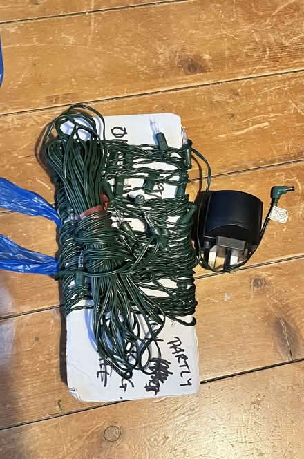 Photo of free Broken outdoor lights (BT6) #1