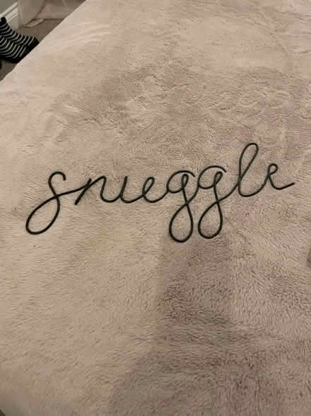 Photo of free Snuggle sign & quote picture (GL116JR cam) #1