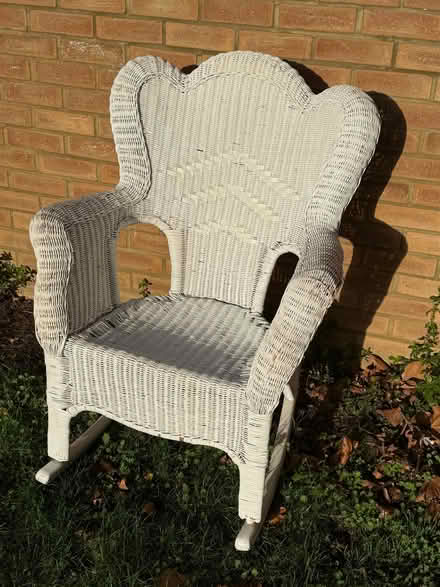Photo of free Used white wicker chair (Queens Park MK40) #1