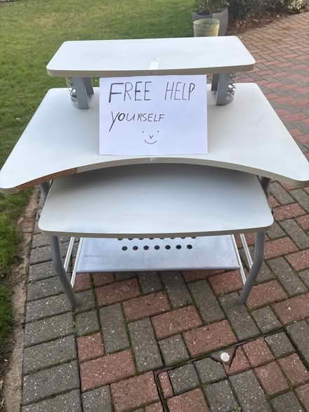 Photo of free Computer desk (44 south wootton, PE30) #1