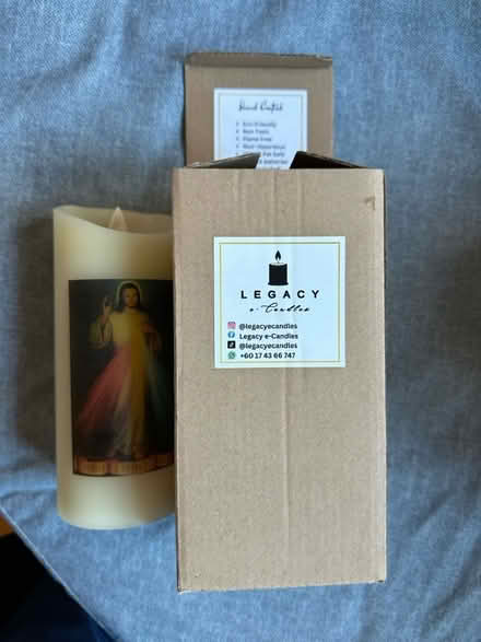 Photo of free New Religious (Mary) battery candle (Alameda West End) #1