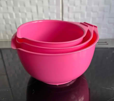 Photo of free nesting 3-piece mixing bowls, never used (Spondon DE21) #1