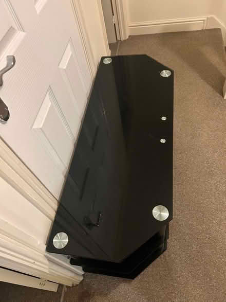 Photo of free Picture frame and TV glass stand (Hanley. ST1) #1
