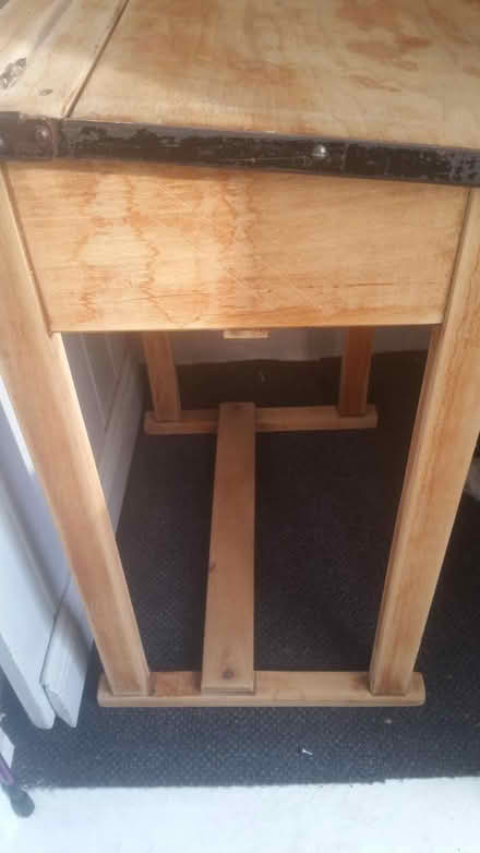 Photo of free Old school desk (southey green S5) #3