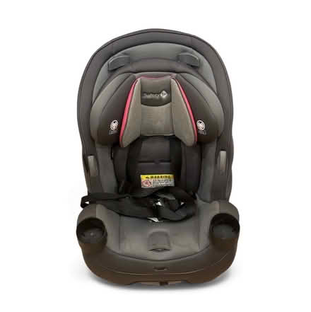 Photo of free Grow and Go Car Seat (Brooklyn Storage) #1