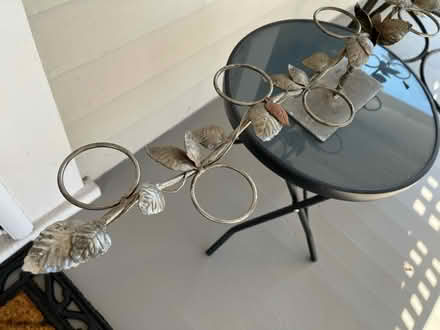 Photo of free Long, low decorative holder (Downtown Mountain View) #2