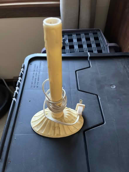 Photo of free Window Lights (Groton on Dunstable line) #1